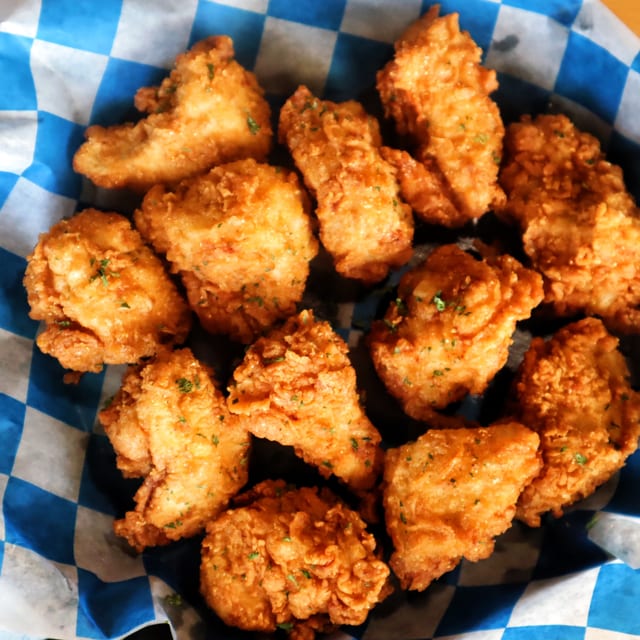 Boneless Wings - 6 wings.