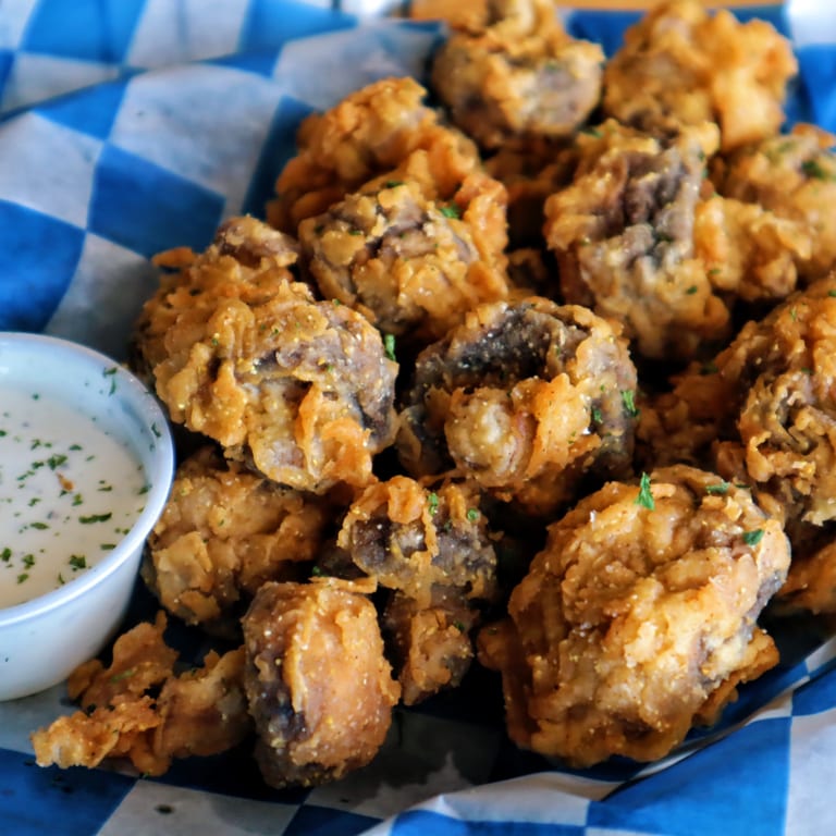 Crunchy Fried Mushrooms: A Bar Favorite